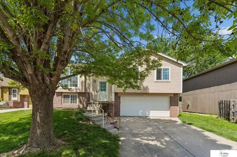 14664 Meredith Ave, Omaha, NE 68116