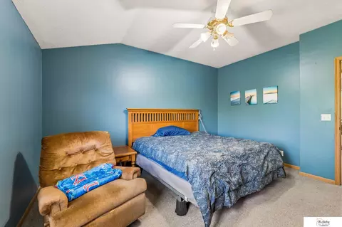 Bedroom - 14664 Meredith Ave, Omaha, NE 68116 photo 2 of 6