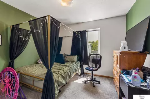 Bedroom - 14664 Meredith Ave, Omaha, NE 68116 photo 5 of 6