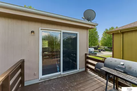 Exterior - 14664 Meredith Ave, Omaha, NE 68116 photo 6 of 8