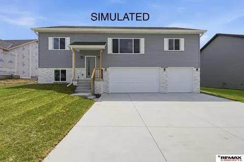 10720 N 150th St, Waverly, NE 68462