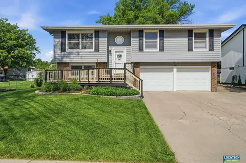 1809 SW 16th St, Lincoln, NE 68522
