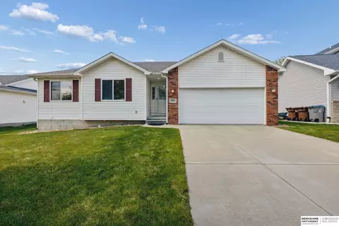 7031 N 16th St, Lincoln, NE 68521