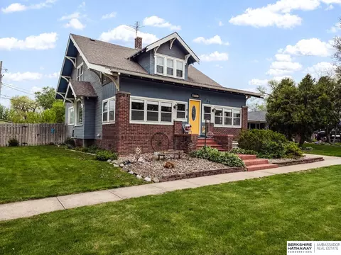 205 S 2nd St, Cedar Bluffs, NE 68015