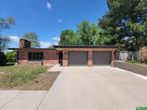 1010 10th St, Henderson, NE 68371
