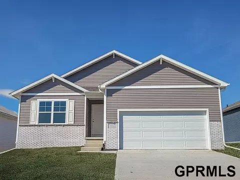 13629 Read St, Omaha, NE 68142