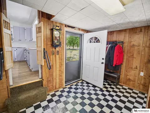 Entry Way - 901 N 12th St, Beatrice, NE 68310 photo 1 of 1