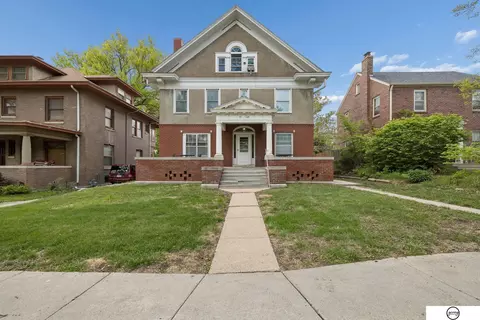1928 E St, Lincoln, NE 68510