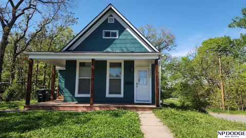 3302 Maple St, Omaha, NE 68111