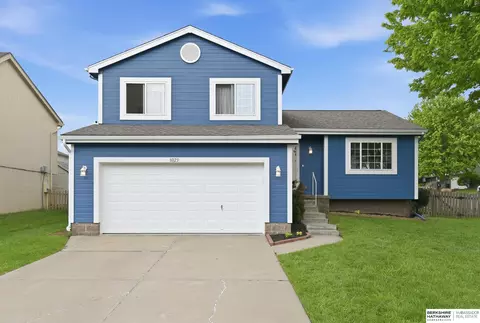 8023 Howell St, Omaha, NE 68122