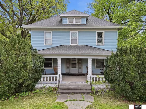 4135 Holdrege St, Lincoln, NE 68503