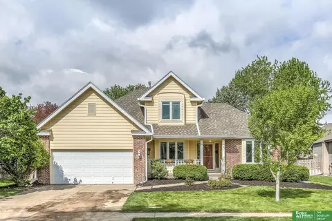 6114 S 157th St, Omaha, NE 68135