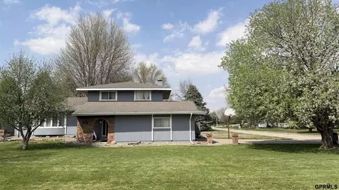 902 Q St, Tekamah, NE 68061