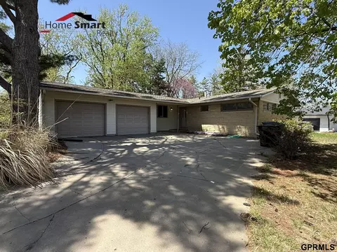 511 Eastridge Dr, Lincoln, NE 68510