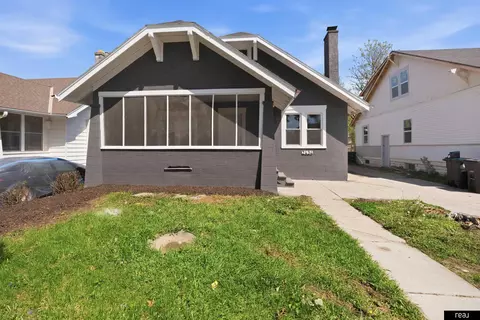 2434 Newport Ave, Omaha, NE 68112