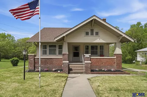 227 G St, Pawnee City, NE 68420