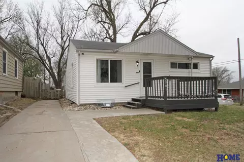 5501 Oldham St, Lincoln, NE 68506