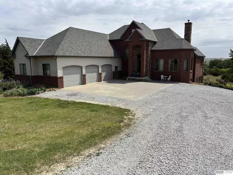 36941 N Timber Ridge Dr, Louisville, NE 68037