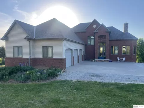 36941 N Timber Ridge Dr, Louisville, NE 68037