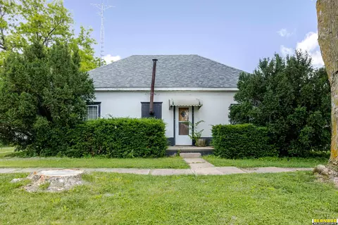 403 Carol St, Talmage, NE 68448