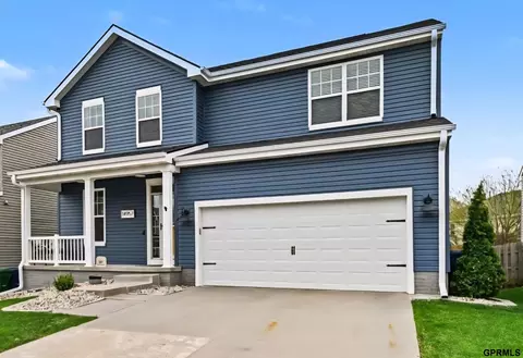 14957 Grebe St, Bennington, NE 68007
