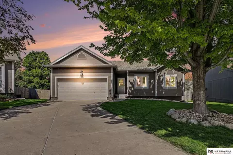 17908 Karen Cir, Omaha, NE 68135