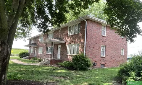 3758 S 82nd St, Omaha, NE 68124