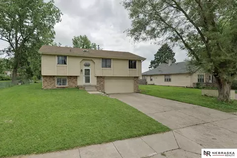 2519 Olive St, Omaha, NE 68147