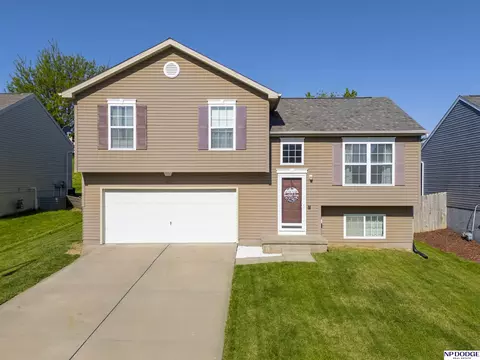 7022 N 88th Ave, Omaha, NE 68122