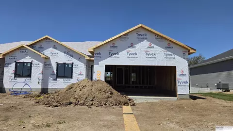 2375 N Oak St, Wahoo, NE 68066