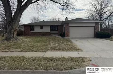 3010 Snead Dr, Fremont, NE 68025