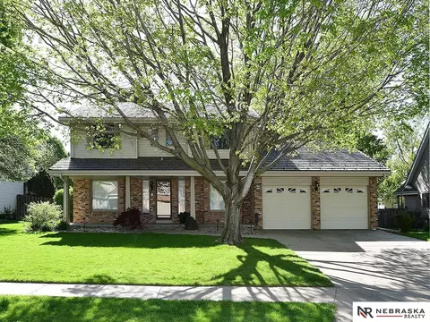 6129 S 102nd Ter, Omaha, NE 68127