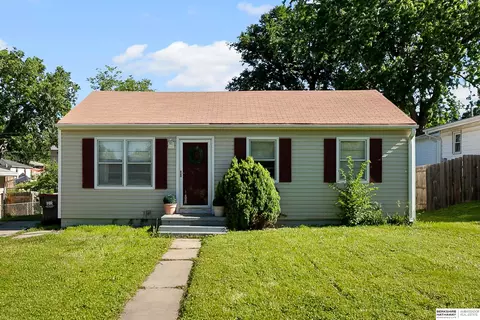 1030 Hartley St, Lincoln, NE 68521