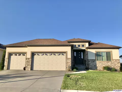 7361 Rachel Rd, Lincoln, NE 68516