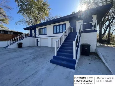 5613 Charles St, Omaha, NE 68132