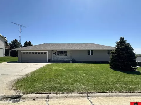 1713 Ave I Cir, Wisner, NE 68791