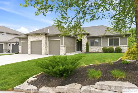 3564 S 203rd Cir, Omaha, NE 68130