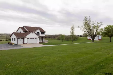 17987 S 228th St, Gretna, NE 68028