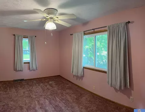 Bedroom - 1005 N 16th Ave, Beatrice, NE 68310 photo 6 of 7