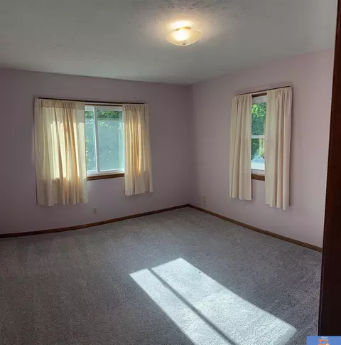 Bedroom - 1005 N 16th Ave, Beatrice, NE 68310 photo 3 of 7