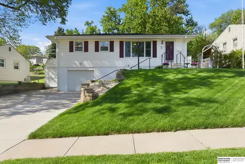 9323 Fowler Ave, Omaha, NE 68134
