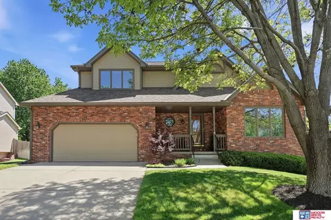 7115 Glynoaks Dr, Lincoln, NE 68516