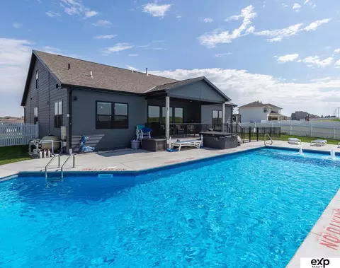 10002 S 191 Ave, Omaha, NE 68136