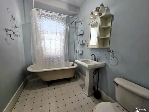 Bath - 201 S Jefferson St, Bruning, NE 68322 photo 1 of 2