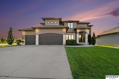 10805 S 186 Ave, Omaha, NE 68136