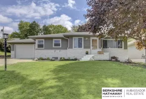 11631 N 156th St, Bennington, NE 68007