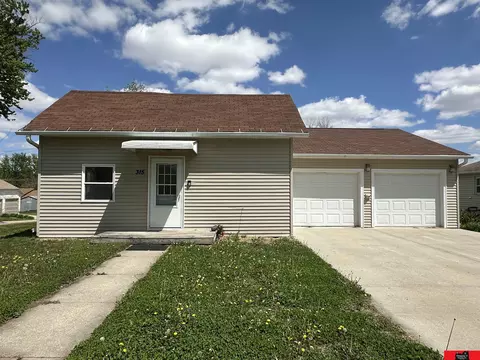 315 N Osborn St, Oakland, NE 68045