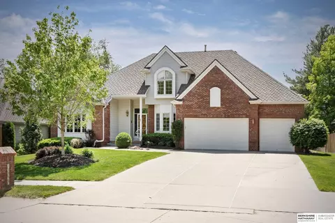 13027 Charles St, Omaha, NE 68154