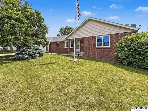 3600 Hartley Cir, Lincoln, NE 68521