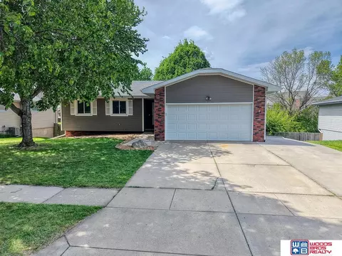 4111 Browning St, Lincoln, NE 68516